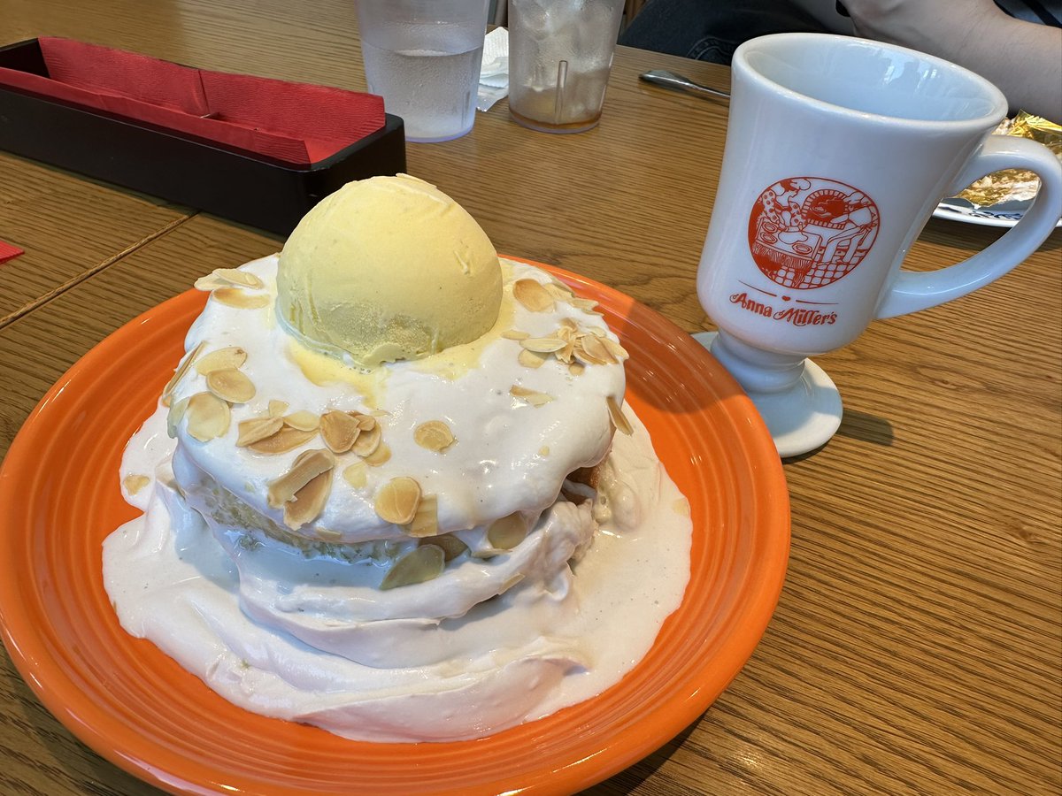 HiroAlt's tweet photo. 今日はまたアンミラに行ってしまった https://t.co/nJymnzb7dk