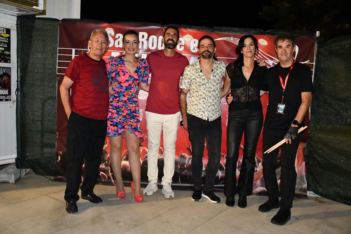 Ayto_SanRoque's tweet photo. 🎶🎵Excelentes versiones de grandes artistas españoles en la Noche de Tributos de la Plaza de las Constituciones🔴
Numeroso público disfrutó este viernes de la Noche de Tributos en la Plaza de las Constituciones, en la que tres grandes grupos tocaron versiones de canciones de Extremoduro, Joaquín Sabina y Luz Casal.
https://t.co/EwC8GKf7bf
#SanRoqueMuchoMas
#CanalSanRoqueMultimediaRTVM
CANAL SAN ROQUE & MULTIMEDIA RTVM
MÁS VÍDEOS Y NOTICIAS EN:
https://t.co/QiLc9OWq7e
https://t.co/SJwJ1wANBu