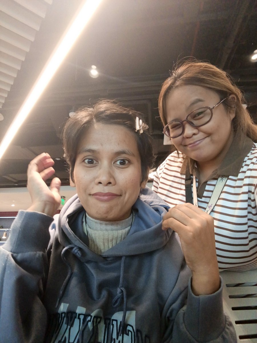 delightedjoy's tweet photo. She resigned..but unfortunately for her, she can’t resign from our camera roll 😁📸 https://t.co/gARP5z99Di