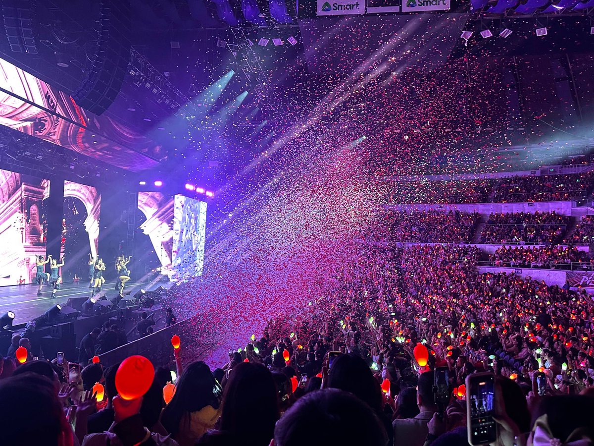 philconcerts's tweet photo. Solar: The title of this world tour [4WARD] signifies how our group and beloved fans will move forward together.

@WilbrosLive 
@AranetaCity 
#AranetaCity #WilbrosLive
#MAMAMOOinManila https://t.co/xBeEw0iORb