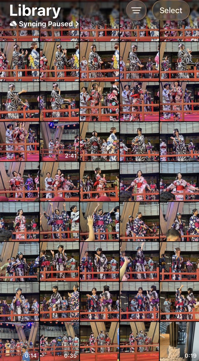farhanzlkr's tweet photo. Jadi, semua fancam JKT48 x KLP48 yang gua punya bakal gua share di GDrive, kalian boleh download dan pake.

Kenapa? Karena baru tadi aja udah banyak banget, belom lagi masi ada 3 stage yang belum direkam. Gabakal kepake juga ama gua.

Syaratnya cuma, JANGAN PAKE FOOTAGE yang udah ada di vlog gua, dah.

Semua GRATIS, ga perlu bayar, tapi tolong dipake dengan bijak.

Vlog gua tayang antara Senin atau Selasa, jadi ditunggu aja yah, terima kasih.