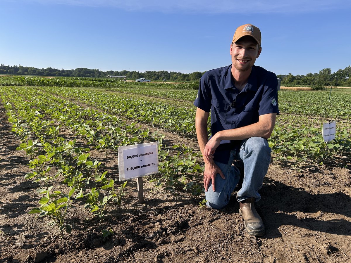 realagriculture's tweet photo. Thin soybean stands don't always warrant a replant. John Fluttert with OMAFA explains how to assess population, stand uniformity, and timing to make an informed economic decision.

Read more: https://t.co/TbP5e0SEzv https://t.co/b4NGZoGMK0
