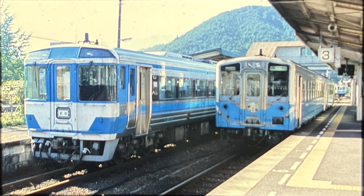 dml6234sab's tweet photo. 窪川9:03発高知行 740D
キハ54 3+キハ32 21

高知11:36発窪川行 4745D
1045 https://t.co/e6pAEZMSeK