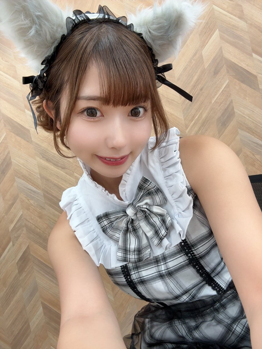 Aizawa_miyu03's tweet photo. キング観光サウザンド
伊勢店様、津店様2店舗回り
おわりましたo̴̶̷̤ ̫ o̴̶̷̤💞
限られた時間でいっぱいお喋りできて
楽しかったよー！今回巡回多めだったので実践は少ししかしてないけどみんな温かく迎え入れてくれてありがとう⟡.·
気をつけて帰ってね💫
#pr #��ング観光サウザンド伊勢店 
#キング観光サウザンド津店 #パチンコ