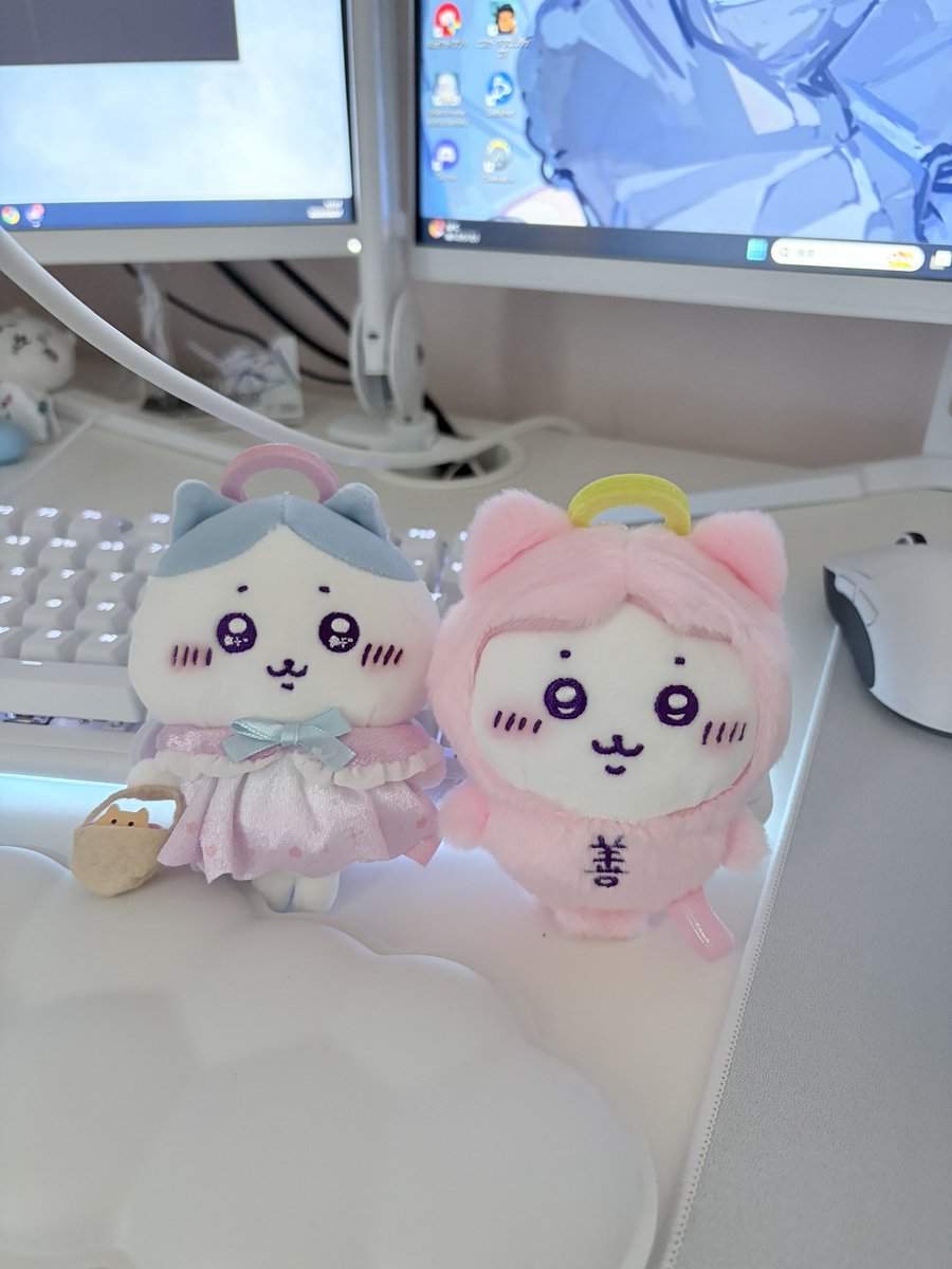 cn7v22's tweet photo. 天使と悪魔т ‧̫ т♡

 #ちいかわ  #ちい活 https://t.co/tdcsvqxiid