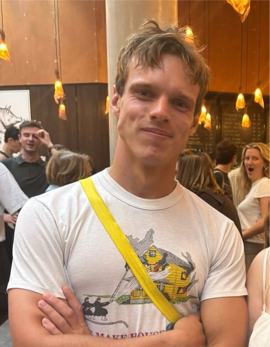 ferburnside's tweet photo. GOOD MORNING OOMFS FINN IS ALIVE OMG https://t.co/ub3pbDqenN