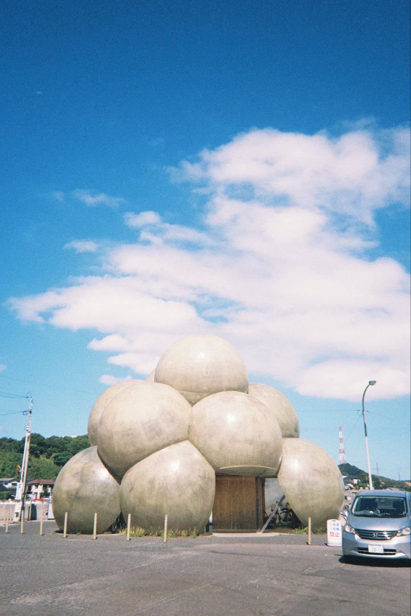 atomu_kuramitsu's tweet photo. 直島 https://t.co/bxDB4pq55F