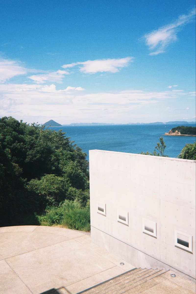 atomu_kuramitsu's tweet photo. 直島 https://t.co/bxDB4pq55F