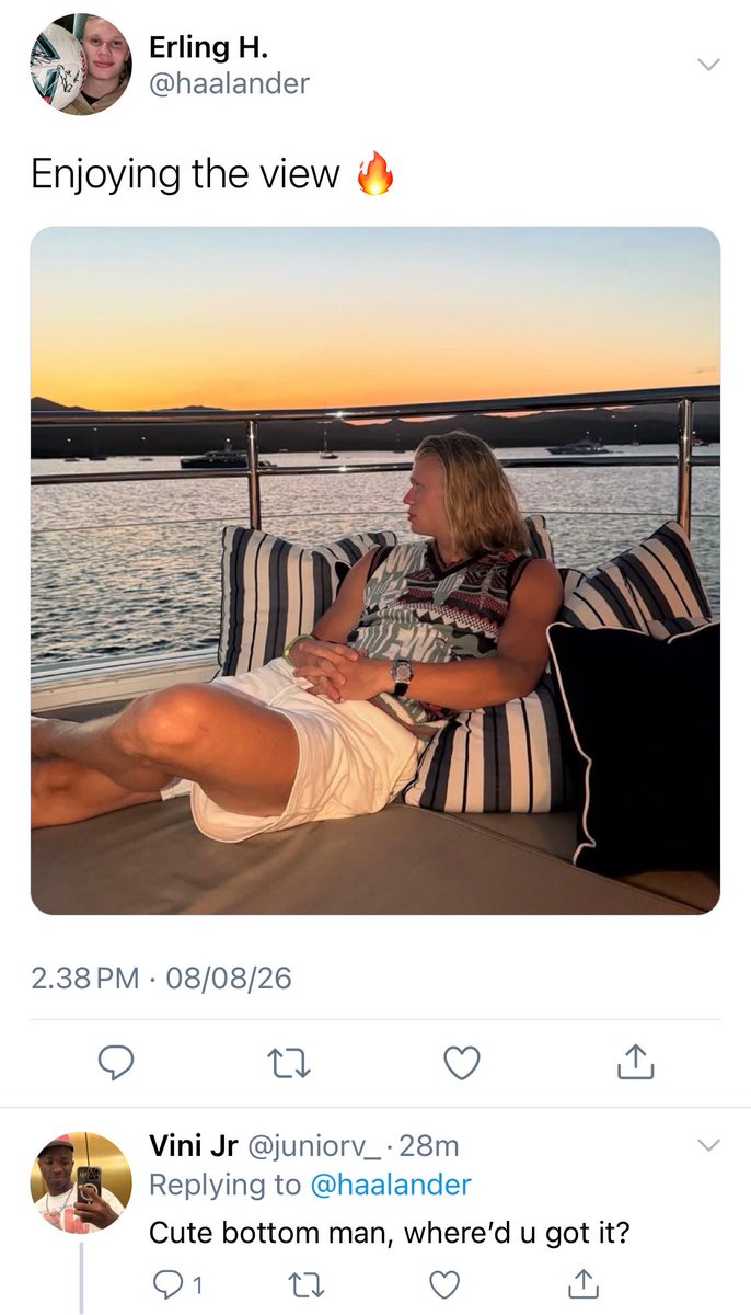 ROZELLANDER's tweet photo. cute bottom 😍 #haalingham https://t.co/dqNidwQdfo