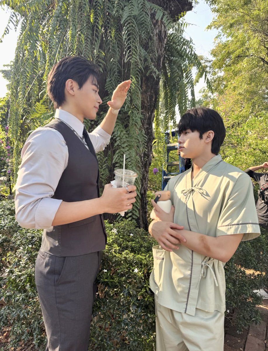 rwmrwbwmg's tweet photo. 2026.8.8
Minlee update
BTSオフショット可愛い💕
P4 なんか泣ける世界線
#PAYBACKTheSeries
#PaybackEP10
#PaybackFinalEP
#ToptapMinlee
@JARUKiTzX96 @mii_iin_
#TOPTAPJarukit #MINLEEthanakorn
#楽天TVでPAYBACK https://t.co/UORQ9JUowI
