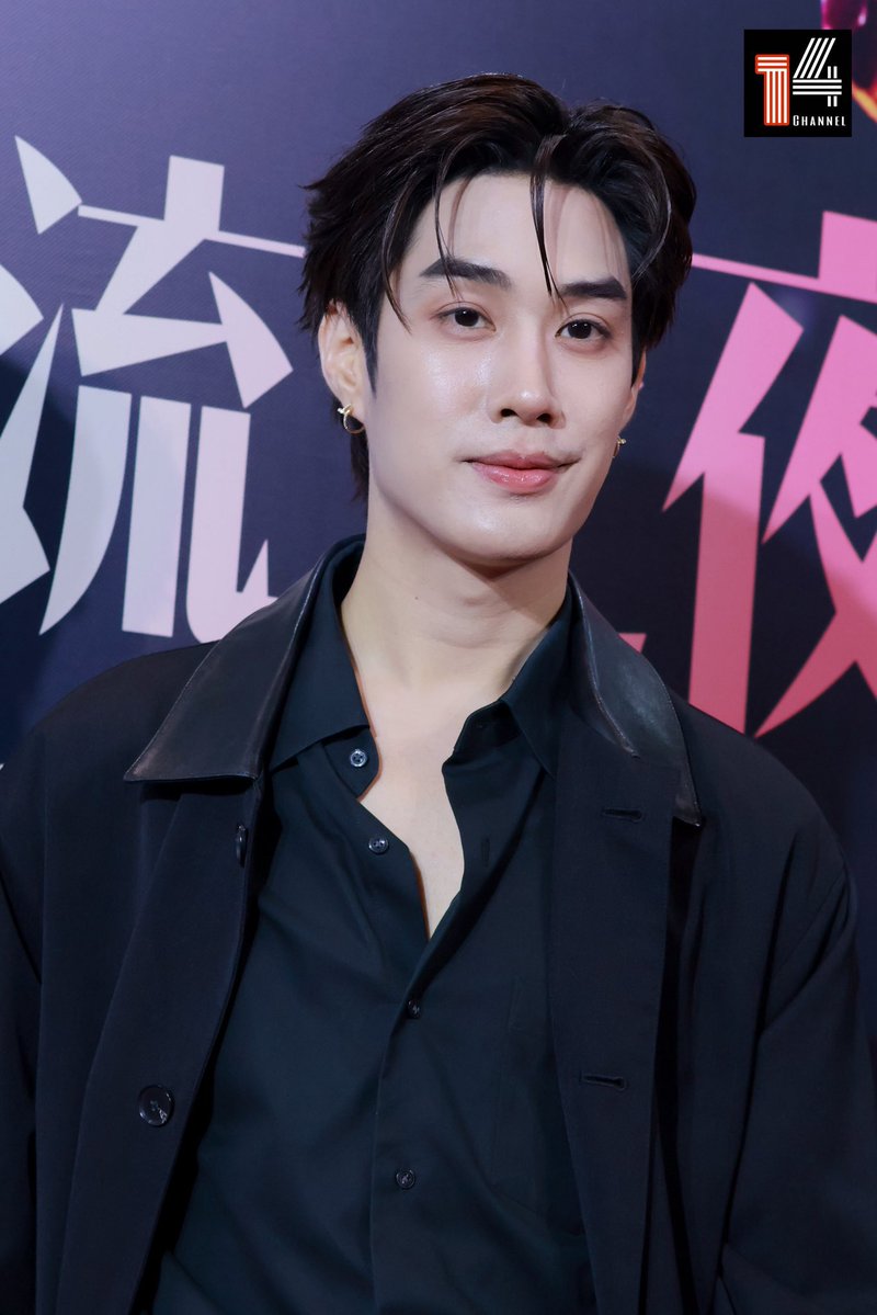NAPnSNAP's tweet photo. ให้คำเดียวเลย เหมาะสม! 🥹🫠🥹 

TLEFIRSTONE WEIBO GALA 

#WEIBOGALA26xTFO https://t.co/BK29voI0Gy