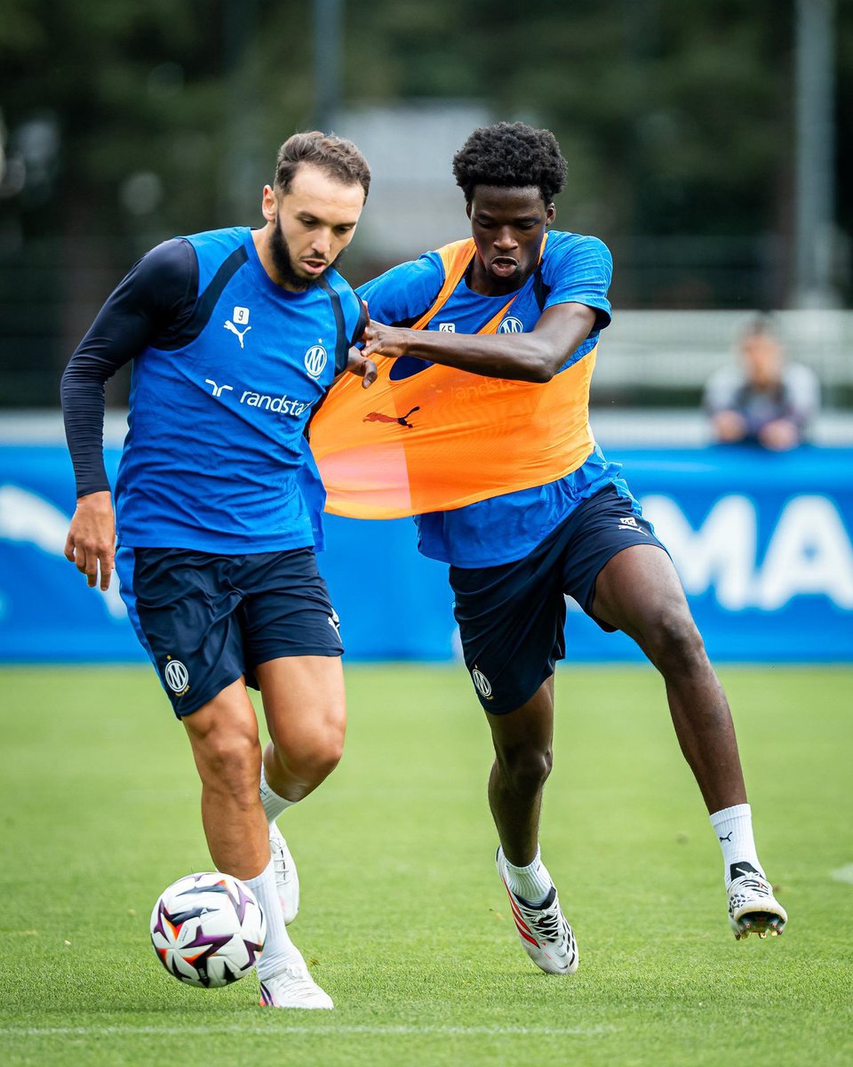 Team_Gouiri's tweet photo. 🚨🇳🇱 Dernier entraînement avant le retour à Marseille 💙🤍🔥 #TeamOM https://t.co/iR3T7A2fKc
