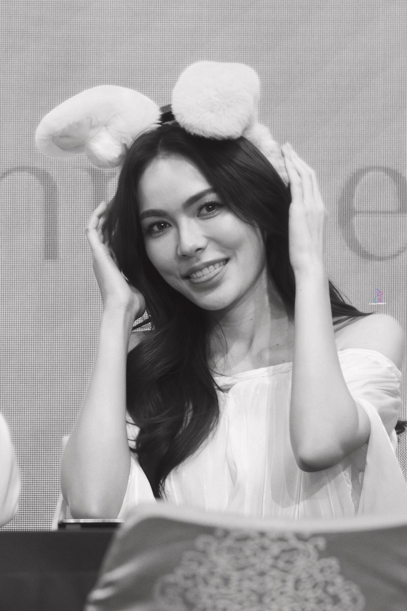 littleprince_21's tweet photo. BabyCharlotte 🤍🐰

#1stFanmeetENGLOTinMacau
#อิงล็อต #EngLot https://t.co/nk4DjXRtXe