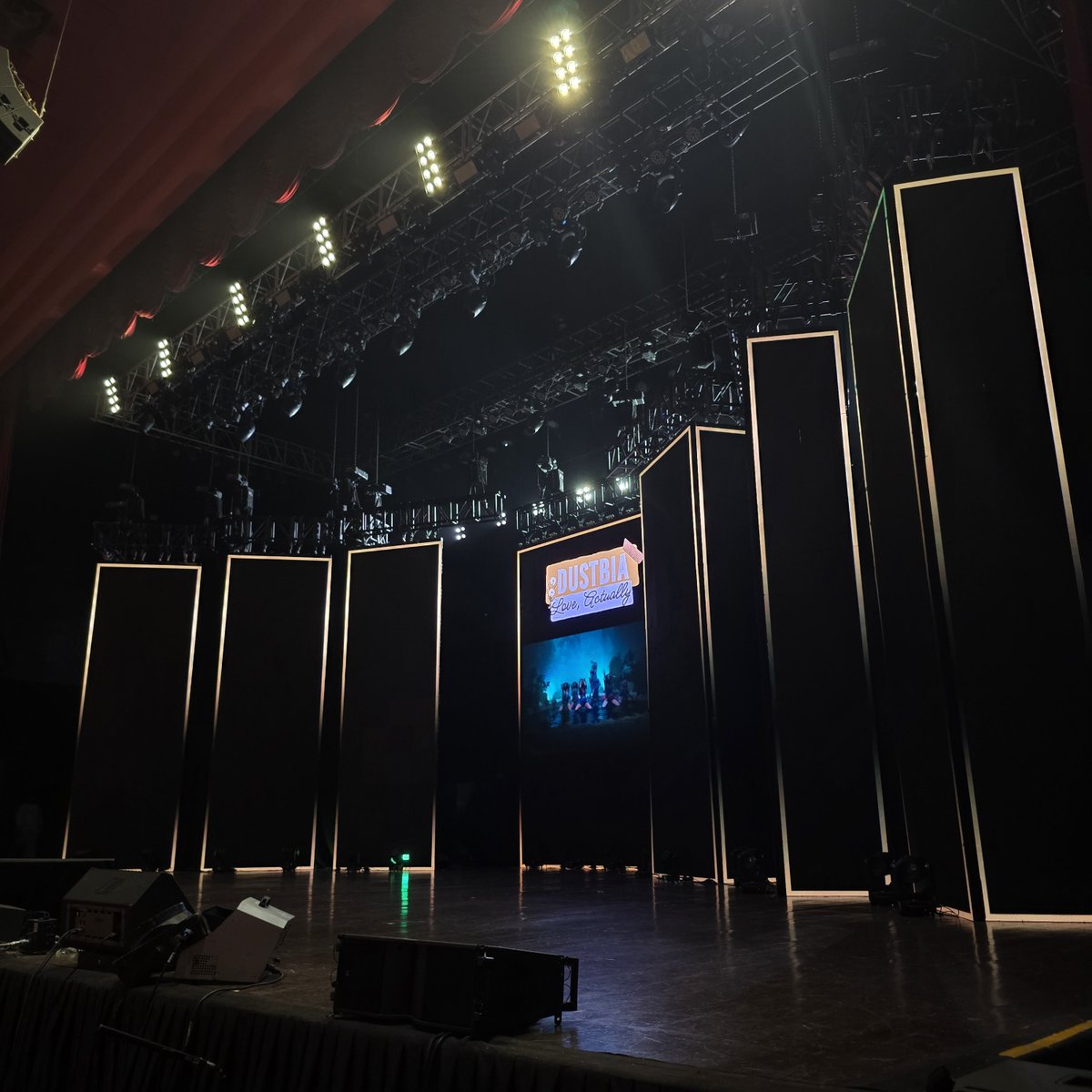 philconcerts's tweet photo. Ready na for DustBia's sold-out show tonight at the New Frontier Theater. https://t.co/2faykEC6JX