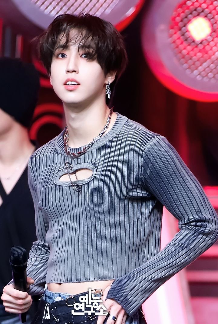 HanJisungBrasil's tweet photo. Music Core sempre nos proporcionando momentos inesquecíveis!

#HAN #한 #ハン @Stray_Kids 👽 https://t.co/sGv31RcSth