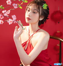 huapzqs's tweet photo. لا يجب أن تكون أحلامك كبيرة لتكون ذات معنى.  ما يهم هو أنهم لك.  طاردهم، مهما بدوا صغارًا، وستجد الرضا في الرحلة. https://t.co/7jghscGExG