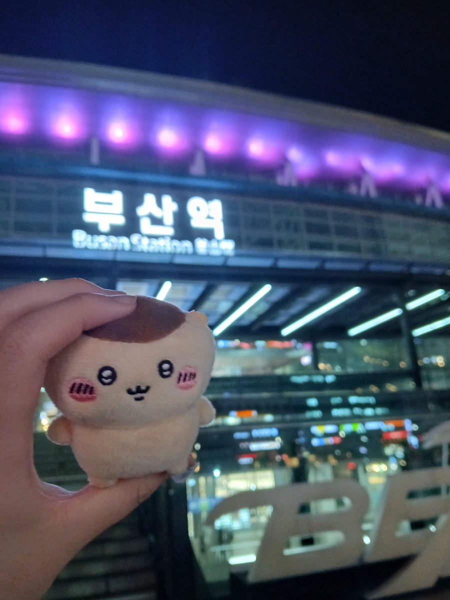tjsha20's tweet photo. 부산 여행이에용 https://t.co/G2s9uFNAMQ