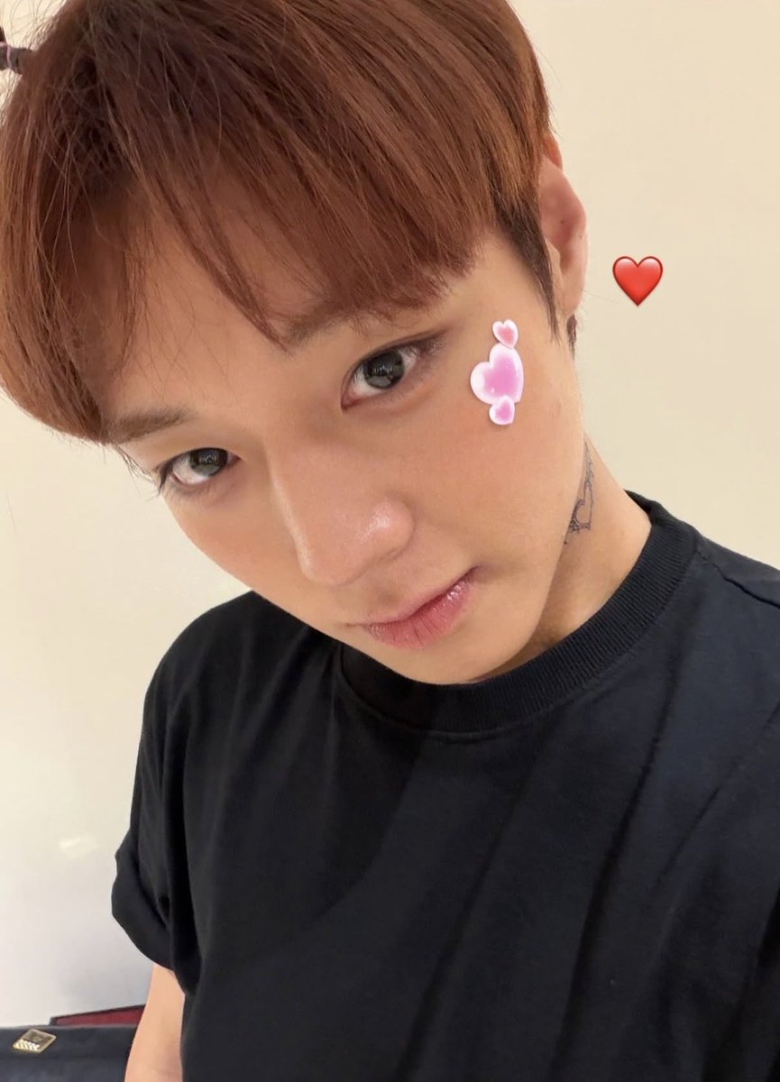 hakajoo6's tweet photo. 모서리에 살짝 보이는 형형색색 고무줄 꼬랑지ㅜ 씌양ㅋㅋㅋㅋ 진짜 여자 돌아버릴 것 같음 https://t.co/eVnl7yMDZ5