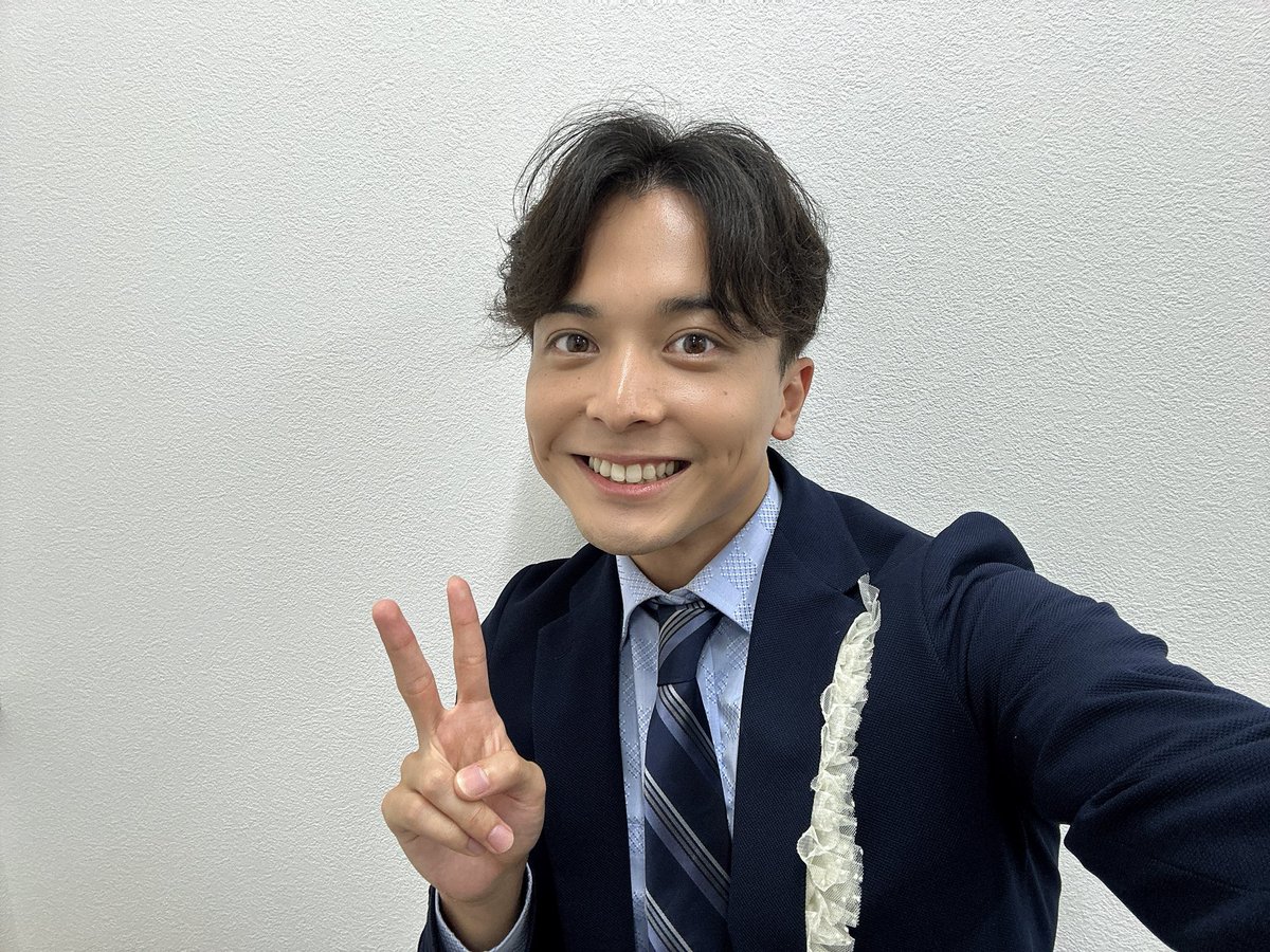 neodance1017's tweet photo. #テンマチ

本日もご観劇誠にありがとうございました。

夜はトークショーもありまして、この座組がどんな雰囲気か感じ取っていただけたかと思います😊

海さんめっちゃ暴れてました！笑 https://t.co/AIW9rjdiAv