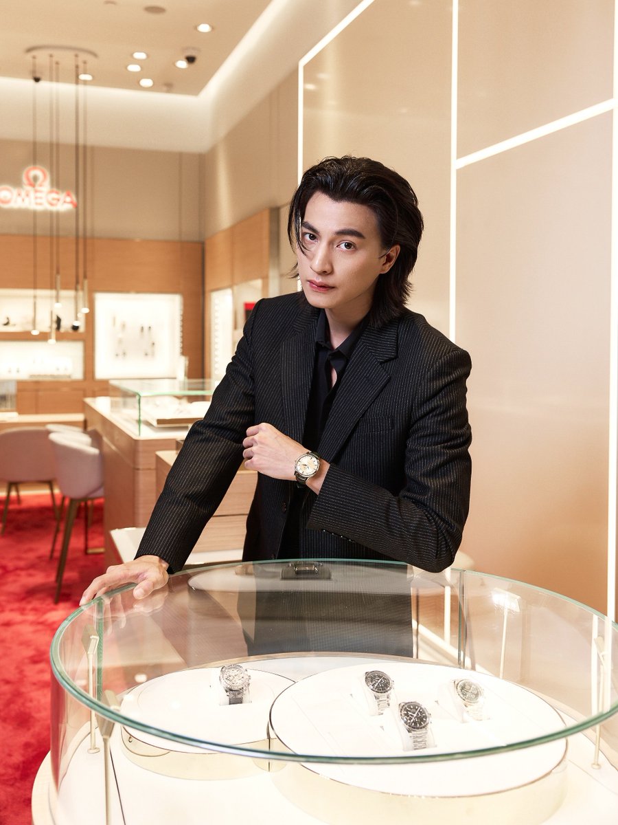 TrendforGulf's tweet photo. IG Updated : gulfkanawut 

Please:
❤LIKE 
💬COMMENT 
🔀SHARE  
🔂REPOST 
⏬️POST SAVED 

@omegawatches #OMEGA 
GULF ICON OMEGA 
#GULFxOMEGAICONSIAM
#GulfKanawut
@gulfkanawut https://t.co/2ji7XLA18a
