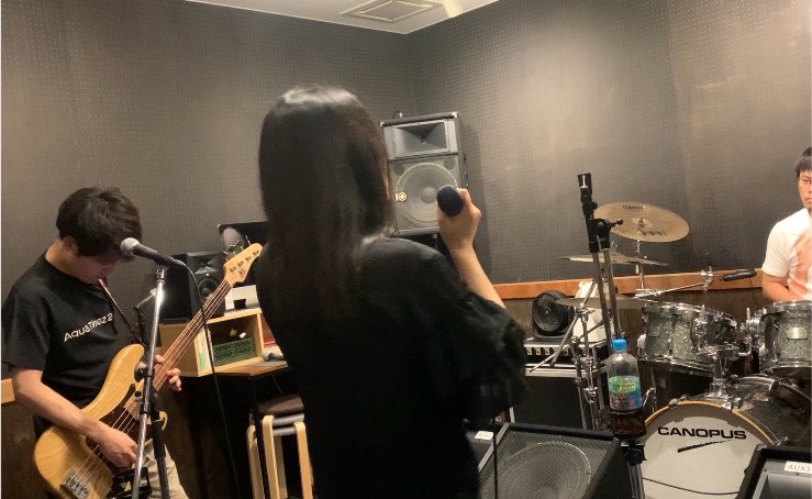 kana_tochiotome's tweet photo. 気合い十分\( ˙ ˙ )/🔥

この際⚡︎雷鳴の如く、
思いっきり掻き鳴らそうかと🥁

なんだか息が合ってきましたよ☺︎ https://t.co/WiZyMCJIIy