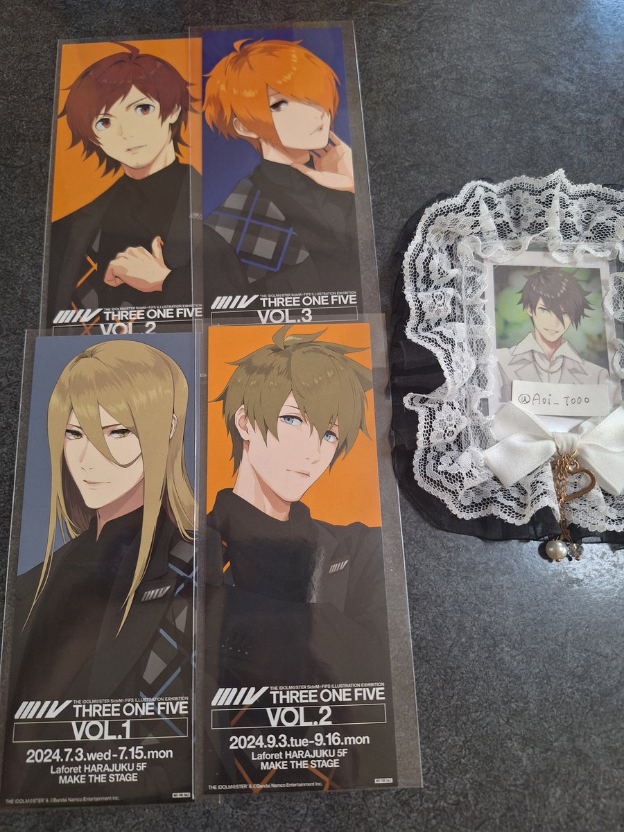 Aoi_T000's tweet photo. 交換
SideM FiFS インスタントフォト風カード 

譲)冬馬 北斗 輝 翼 薫 圭 麗 隼人 旬 享介 悠介 アスラン 直央 志狼 涼 大吾 一希 クリス 九郎 ピエール 朱雀 玄武 次郎 龍

求)缶バ：英雄 類 タケル
カード：想楽(White各1)>英雄 類 漣 タケル 道流
特典：英雄 類 漣>タケル 道流

郵送のみ 箱別️⭕️ https://t.co/sNYkiuOdJK