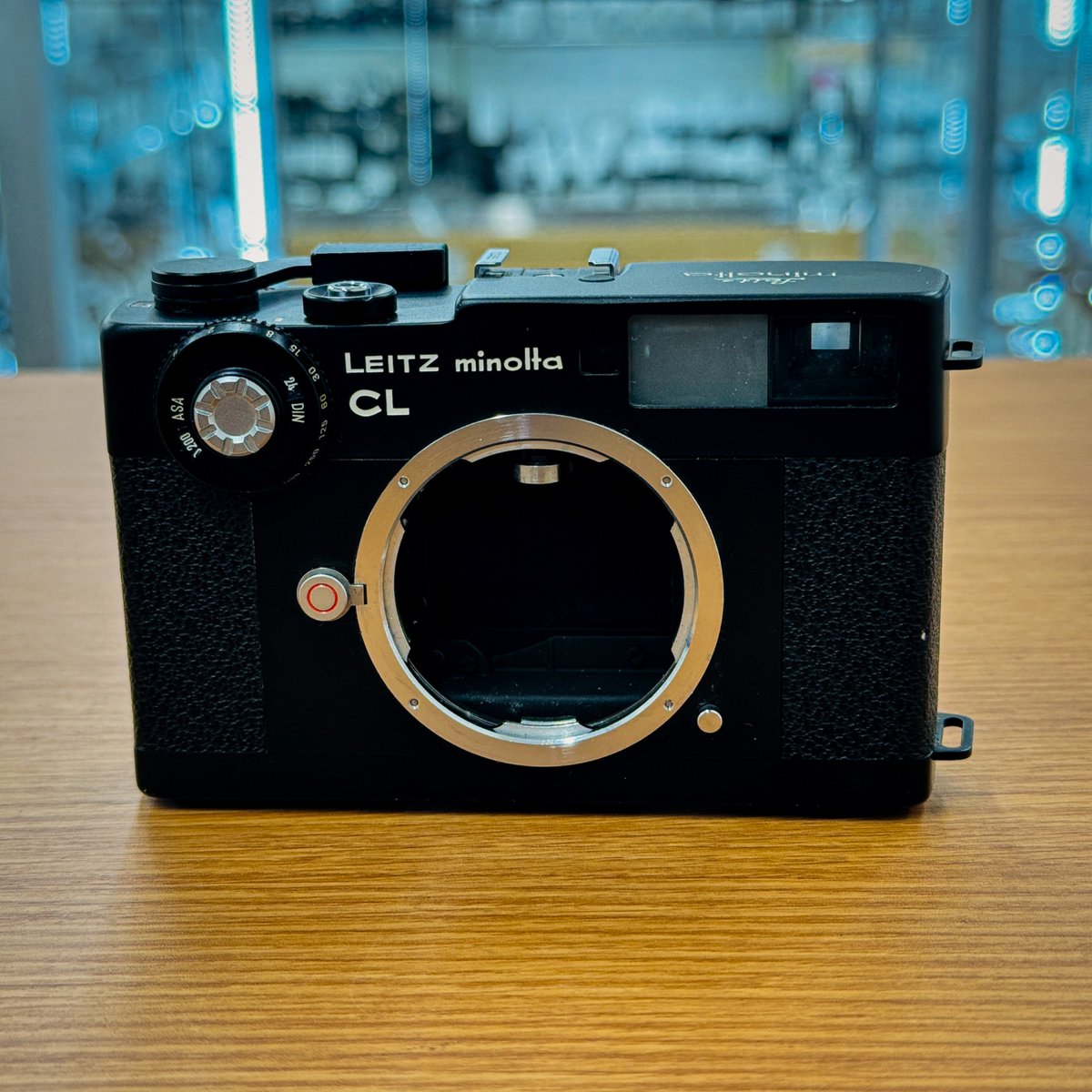 いいカメラあります。 Leitz minolta CL コンパクトなボディに、ライカ
