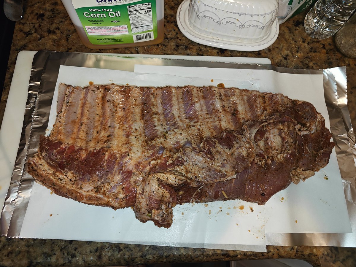 Gazimlink's tweet photo. When the day starts in the kitchen at 5:45 
You know it's about to be off the chain
#babybackribs
😋 https://t.co/7kTwsiBsHj