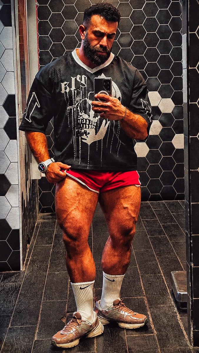GuyMotola's tweet photo. Saturday Legs 
#LegDay #Quads #Bodybuilding #GymLife #SaturdayWorkout #NeverSkipLegDay #אימוןרגליים #יוםרגליים #פיתוחגוף #foryou https://t.co/d1aA2XavEa