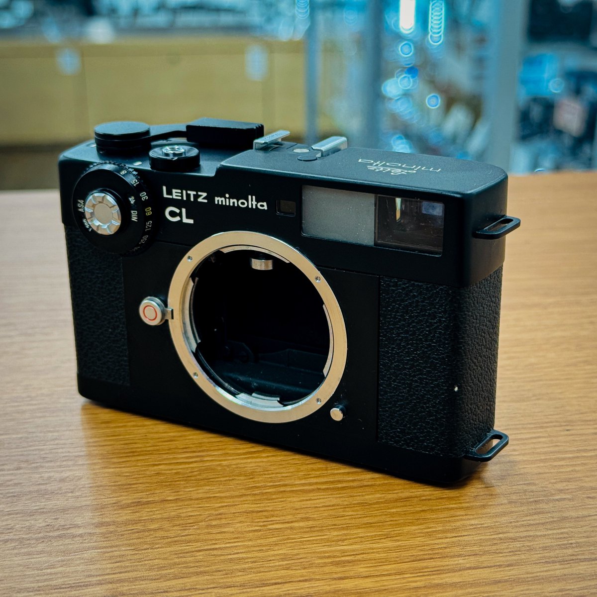 dkcamera2027's tweet photo. Great camera available.
Leitz minolta CL
A compact rangefinder camera with the Leica M mount.
Small in size but full of classic manual-camera character.
Tax-free available.
#Leitz #Minolta #LeitzMinoltaCL #Rangefinder #FilmCamera #LeicaM #Shinjuku #TaxFree https://t.co/F01GMalXFg