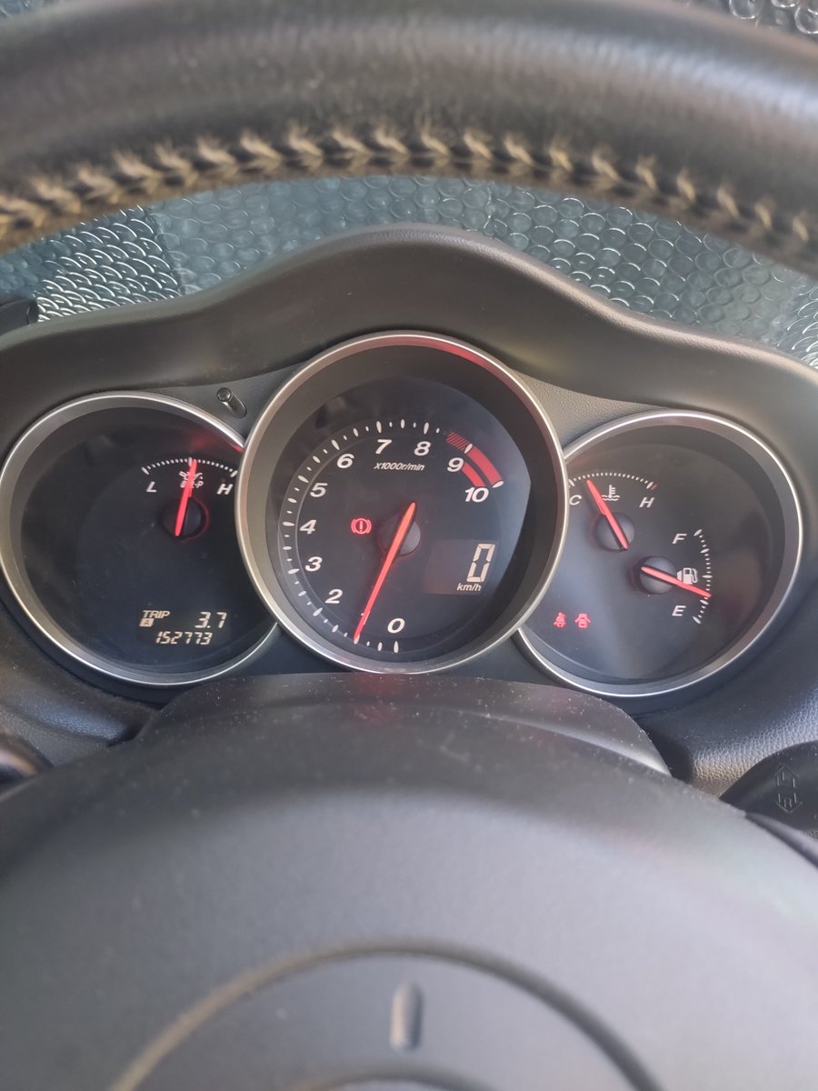 HTYTYS's tweet photo. 最近全く乗れてないけど
R.8.8.8なので
#RX8
#エイトの日 https://t.co/Hb4XlaE70R