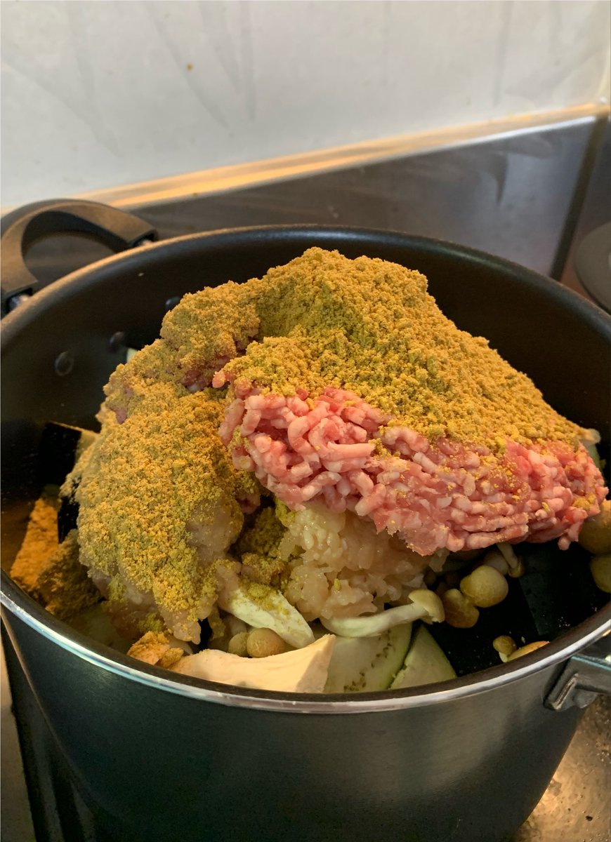 takopon33's tweet photo. 今夜は無水カレー！
ちな初挑戦😆 https://t.co/XSc1fnz4tI