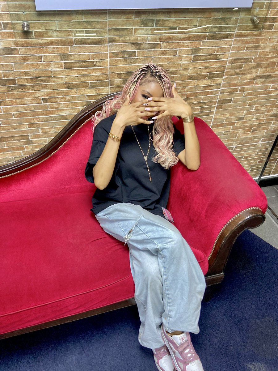 Therealljainy's tweet photo. If TOSOM has touched your heart, donβt keep it to yourself. Share it with someone who needs good music today. π©·..
#tosom #newsong #newep https://t.co/CU3aUlDBCa