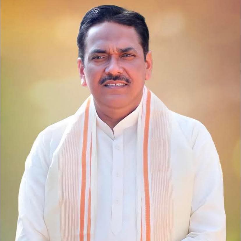 singhpraveenbjp's tweet photo. विधान  परिषद सदस्य  एवं पूर्व प्रदेश महामंत्री माननीय श्री गोविंद  नारायण शुक्ला  राजा बाबू  जी को  प्रदेश  भाजपा   मुख्यालय प्रभारी  बनाये जाने की हार्दिक शुभकामनाएं और बहुत बहुत बधाई 
@gnshuklabjp https://t.co/8tjMx0Decm