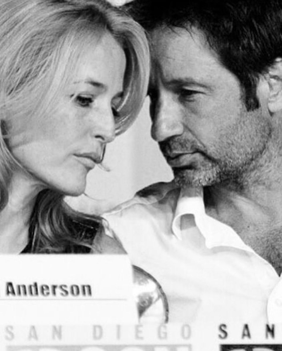 charcoalgreyy's tweet photo. Happy gillovny day🥰 https://t.co/iFzjEXsiFp