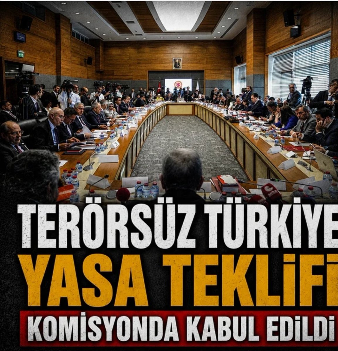 muslimgunduz's tweet photo. Fetö terörürü maalesef hızından hiçbirşey kaybetmeden devletin her kademesinde devam ederken yalnız PKK terörünü ortadan kaldırmakla terörsüz Türkiye tabirini kullanmak yanlıştır
İhtilale teşebbüs ettiler yüzleri binleri ya öldürdüler ya sakat bıraktılar https://t.co/Yl9WNA1NGg