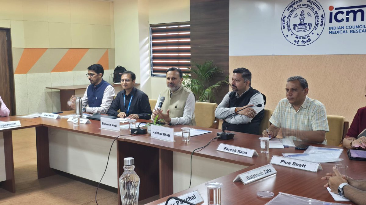 icmrnioh's tweet photo. Productive deliberations between ICMR-NIOHR, Ahmedabad, and Gujarat 
Technological University @gtuoffice for developing engineering and technological 
interventions to reduce silica dust exposure among stone workers. #Silicosis 
#OccupationalHealth https://t.co/3DVJ8MPekf