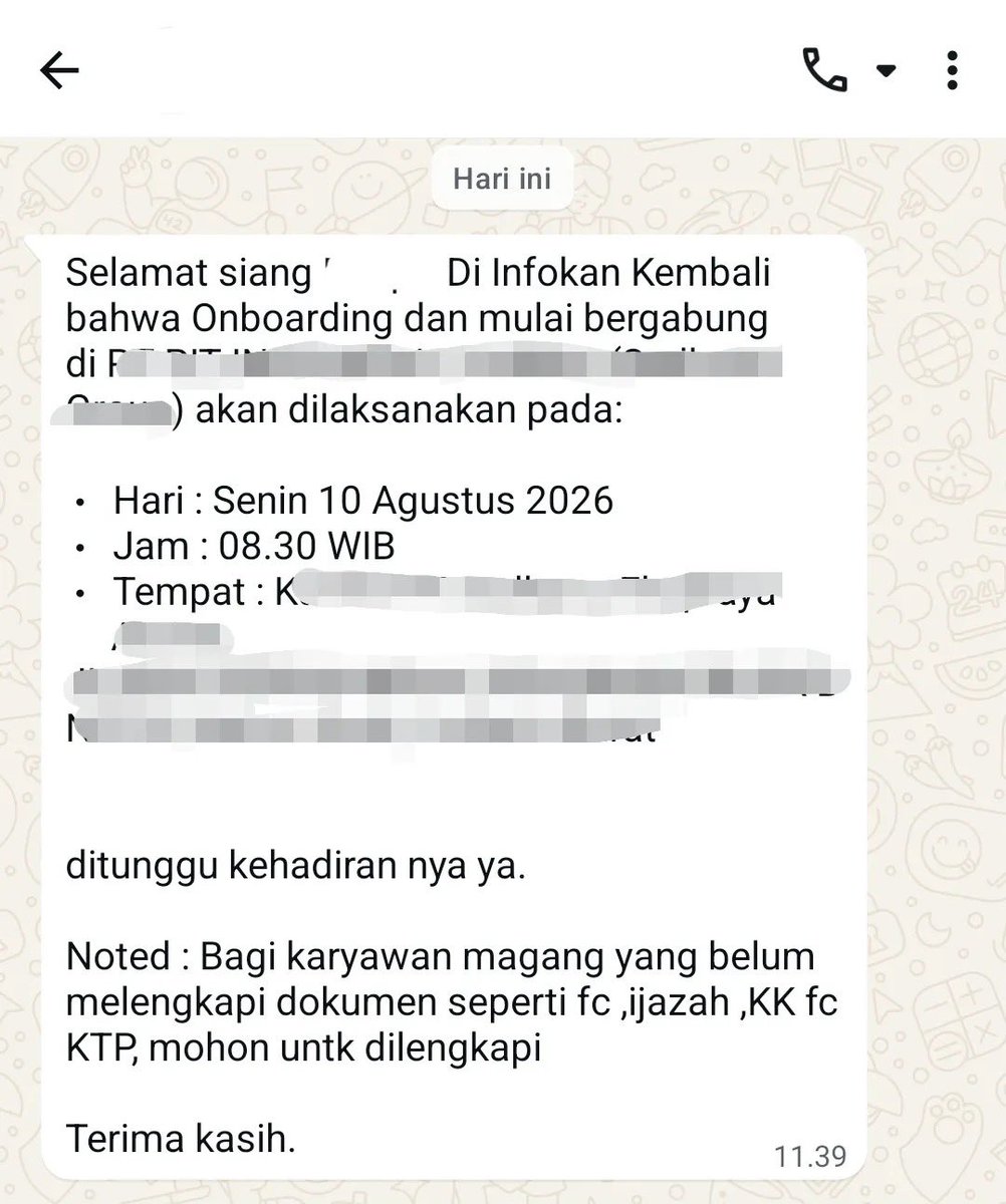papahmuda4pr's tweet photo. demi apapun nangis banget😭 udh di chat sama perusahaan dan udh dinyatakan lolos, cek lewat web tracker juga lolos, udh bilang ke ortu juga klo bakalan kerja🥺 tapi tiba tiba dari maganghub ditolak gitu aja😭 sumpah sakit hati banget. udh konfir ke perusahaan nya juga tapi blm di bales. plisss ini statusnya masih bisa berubah apa gimana?😭 jujur bingung banget hari senin nanti harus datang atau ngga🥺 dan bingung cara ngomong ke ortu gimana karena mereka udh seneng banget aku dapet kerja😭😭
cc: sabilassh