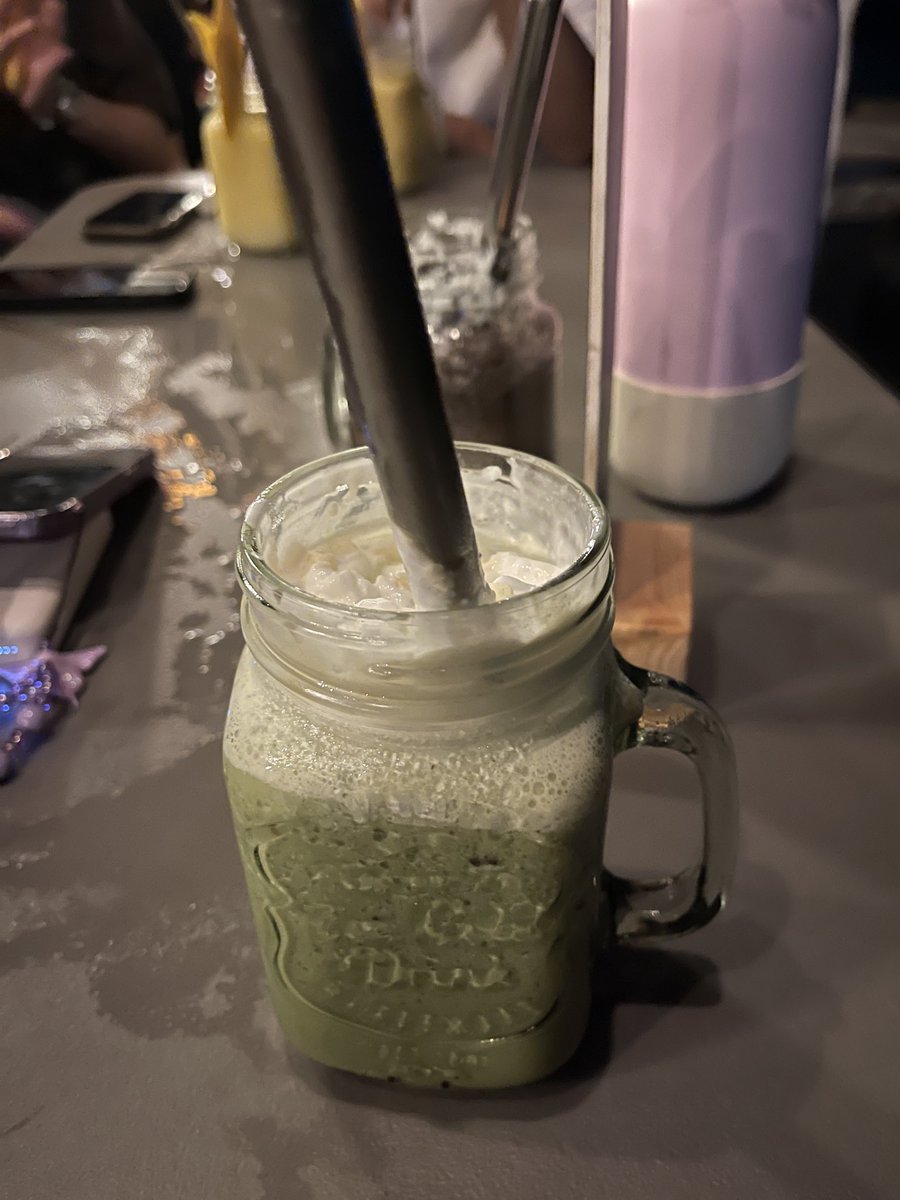 karylleallysa's tweet photo. yay matcha 🍀🍵💚 https://t.co/h8yrv0RnwX