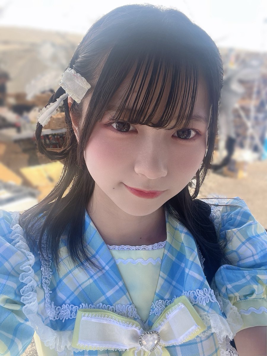 yuzu_zuttomo's tweet photo. 本日はIDOL SUMMER JUNGLE 2026 DAY2お越しくださり誠にありがとうございました！腕をぶつけるという痛恨のミスをしてしまって悔しい気持ちもありますが初めてのSEなしでとっても新鮮な気持ちでライブをすることができました𐐃 ·̫ 𐐃野外だと推しT目立つからみんなもっと着てもいいんだよ‼️また明日‼️ https://t.co/Nw35xlZmhd