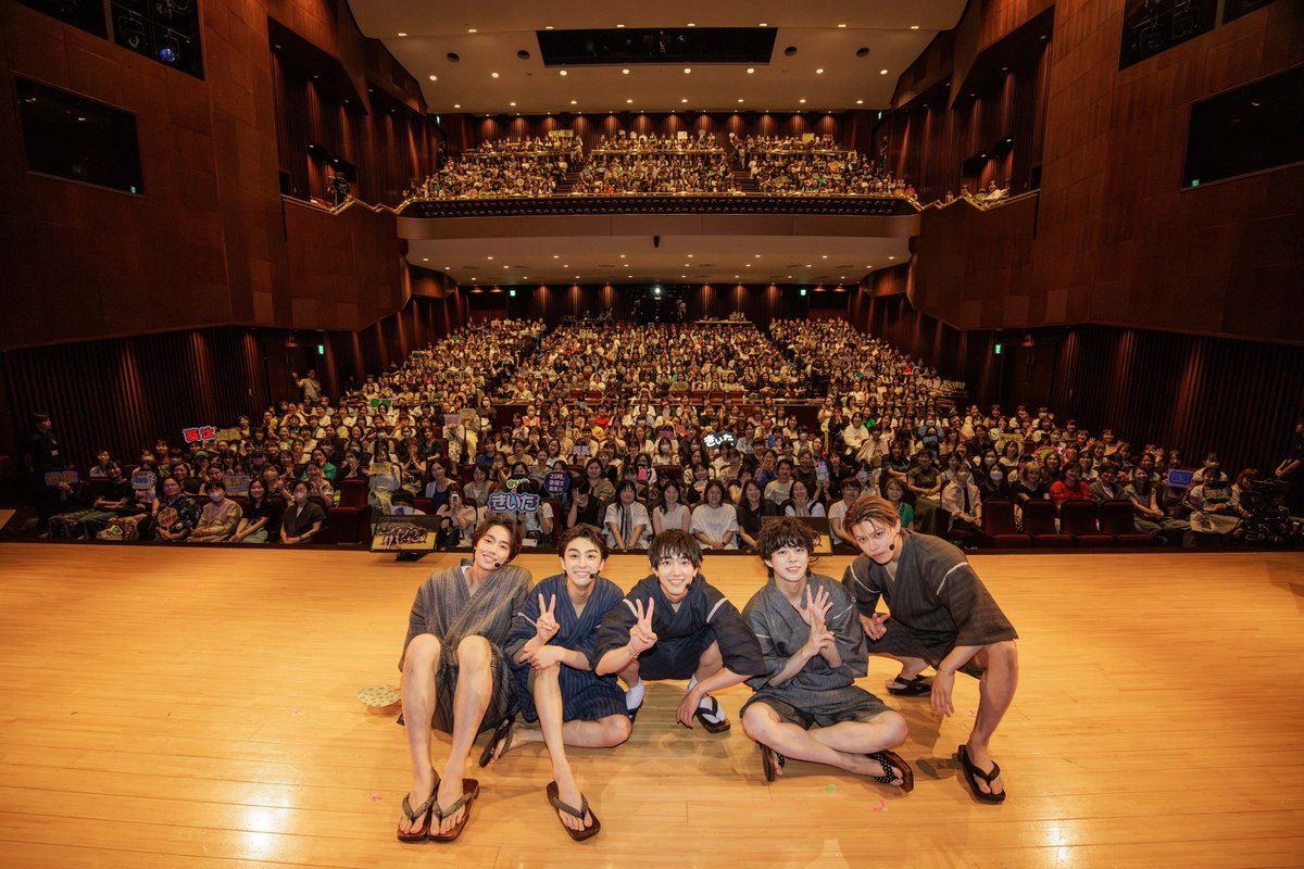 shoma8108's tweet photo. 25時赤坂で、ファンミーティング
～真夏のカーテンコール〜

1部2部ありがとうございました
ドラマ25時赤坂での熱い愛を沢山感じました。

みんなまたすぐに！

#ドラマ25時赤坂で https://t.co/FFuostUErG