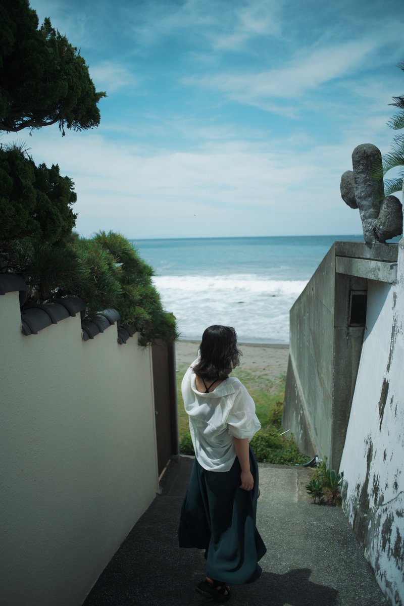 kc_ptr__'s tweet photo. Portrait /

海の見える小道

photo  by イスト@NahakHow https://t.co/NvDpatgAuo