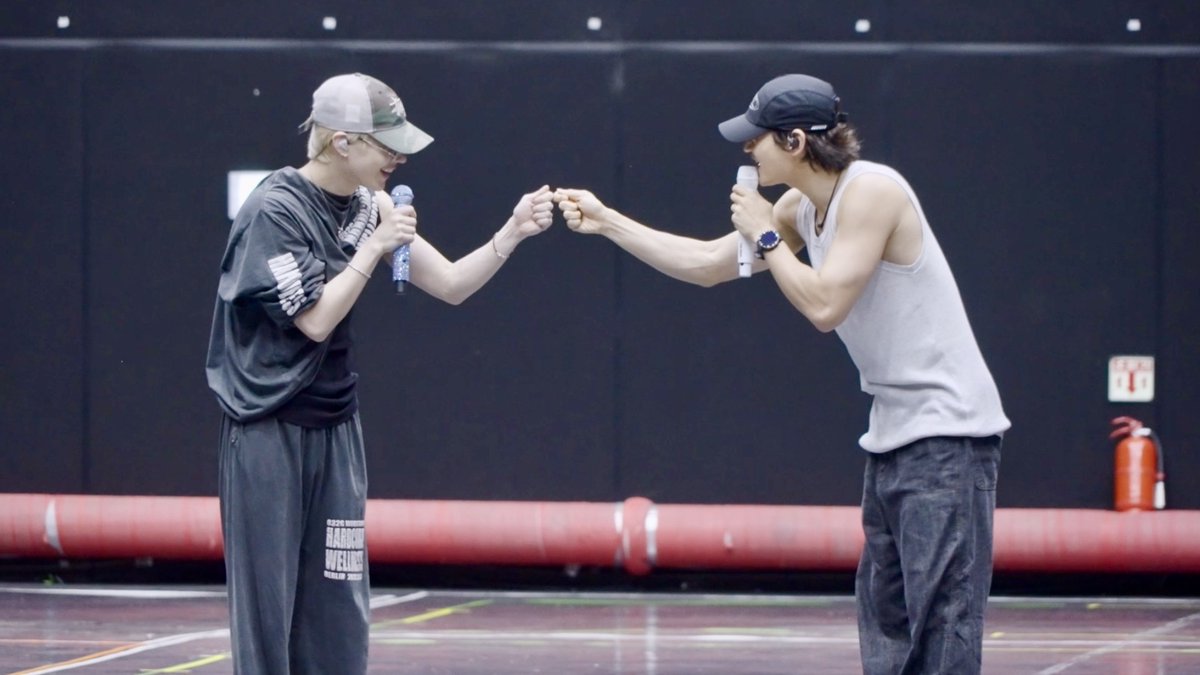 SHINee's tweet photo. Stage Practice &amp; Rehearsal | EP.2 | - The Trilogy I -  2026 SHINee WORLD VIII : [THE INVERT]

https://t.co/wjdfKTqRGE

#SHINee #샤이니
#2026샤이니월드VIII #THE_INVERT
#2026_SHINeeWORLD_VIII_THE_INVERT https://t.co/Axoo2gnO7r