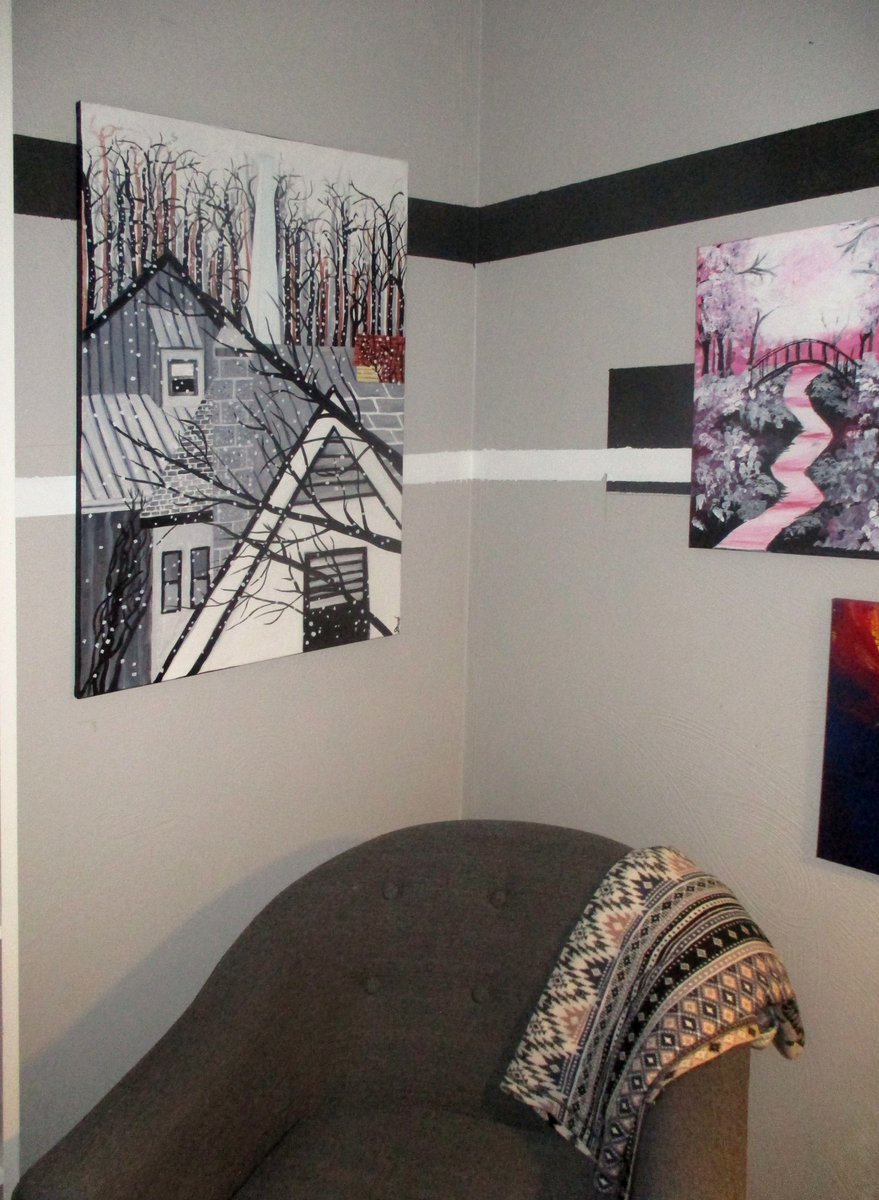 HermitsDaily's tweet photo. It's very rewarding to see one of my winterscapes hung in the parlor of two artist friends. #art #arting #artist #artists #artistfriends #artistfriend #parlor #livingroom #sittingroom #wallart #oil #oilpainting #stretchedcanbas #winterscape #winter #thefourseasons #burnham https://t.co/yUQomAWAT1
