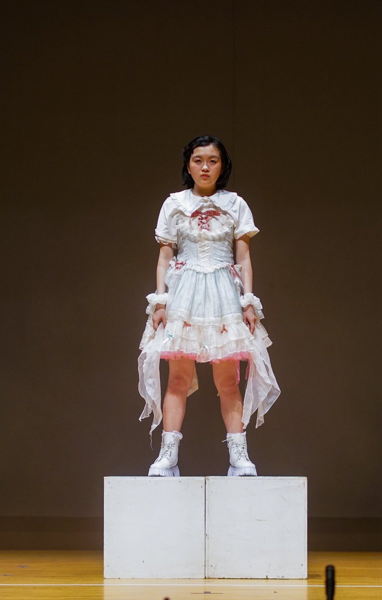 iyakos's tweet photo. 明日、武雄の北方文化ホールにて、佐賀県西部地区高校演劇祭、開催。

佐賀東高校は『80年目のアンコール　〜未来のきみに、ハナマルを〜』の佐賀県短縮バージョンです。

強制的にアイドルにさせられた「E-Start→」新メンバー。果たして港区ライブの行方は？

詳しくはチラシ写真をご覧ください。 https://t.co/m7jHDIn1Dv