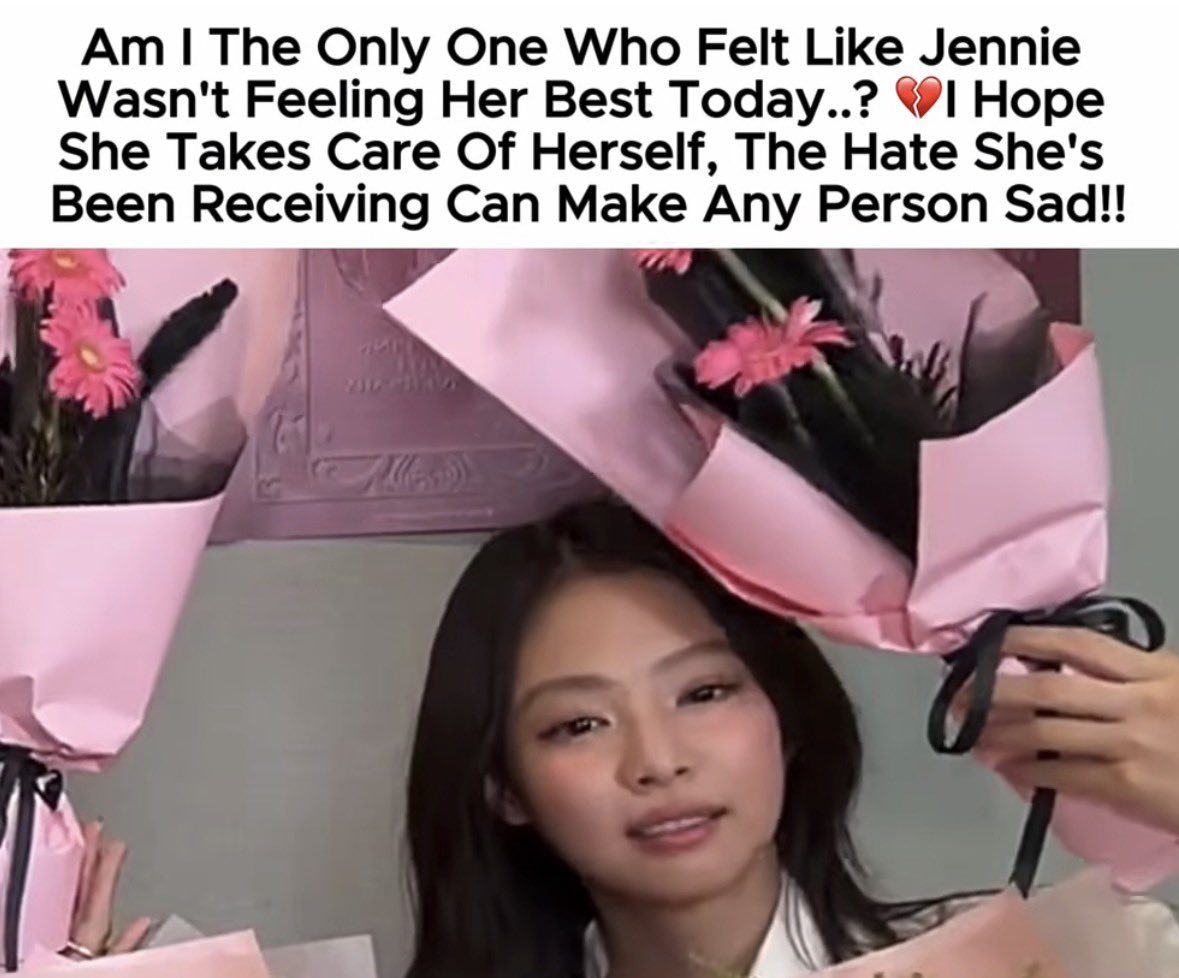 lilieeats's tweet photo. this again proves whatever lisa does it really doesn’t matter. while on other hand the privilege you get while being the fandom’s princess is simply INSANE! https://t.co/8XvOdlZD1S