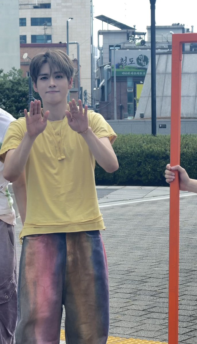 6ftkf's tweet photo. 이졸귀햄스터 뭐임? https://t.co/BspZjTMbPw