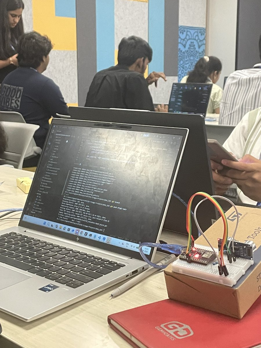 pratiksharda2's tweet photo. Folks found a safe way to mining, no more accidents due to lack of communication 

@craftifai #EmbeddedHackathon 
@ST_World https://t.co/MQSFy06oHV