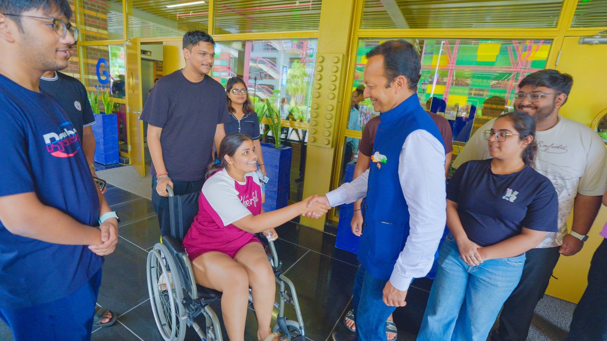 MPNaveenJindal's tweet photo. A wonderful day at @JindalGlobalUNI with family and friends.

Met our brilliant students, saw the academic progress we have made, and experienced our world-class sports and arts facilities first-hand.

Also managed to sneak in a basketball game with the students. That was the highlight. 🏀

Proud of how far JGU has come. Excited about what lies ahead.