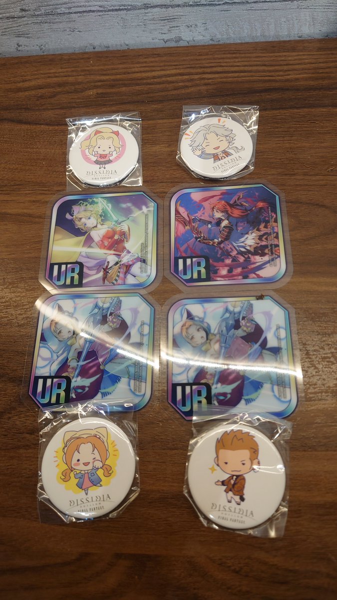 kt_0922_ddff's tweet photo. タイトーコラボ商品行って来たよ〜😆
私のディステニードローが炸裂したわ〜〜🥰‼
クリアコースター、缶バッジのティナGET😂クリアコースターに関してはクルル３枚被りという意味わからないドローを披露wけどクルル推しの方と１枚交換できてイロハになりました😁
ティナGET出来てよかった🎉‼️
#DDFF https://t.co/VIN7uUUske